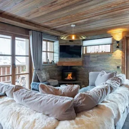 Stunning Impeccably Designed - What'app - 0034-635-518-057 - For Reservations! Apartment